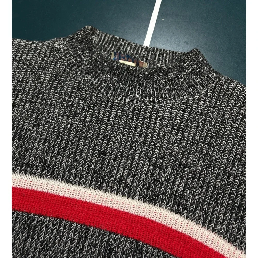 Vintage Chunky Knit Sweater Men's Small Gray‎ Striped Marled Fisherman Crewneck
